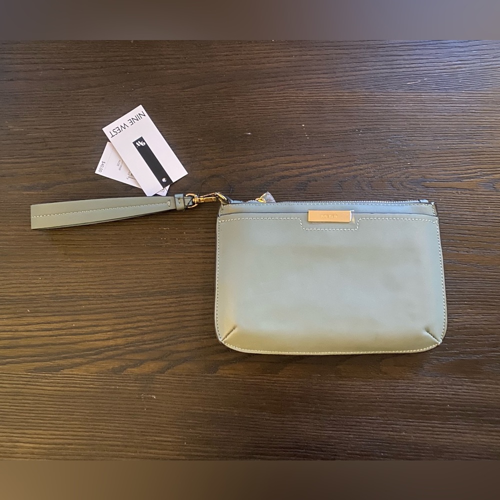 NEW Nine West wristlet wallet